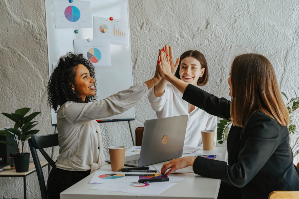 Bewährte Praktiken bei der Verwendung von Marketinginstrumenten für die Personalbeschaffung