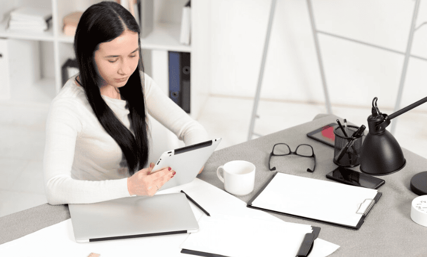 A recruiter crafting job descriptions
