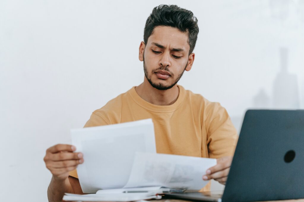 avalie o feedback nas verificações de referência