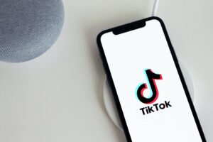 switch to tiktok recruiting today and hire gen Z
